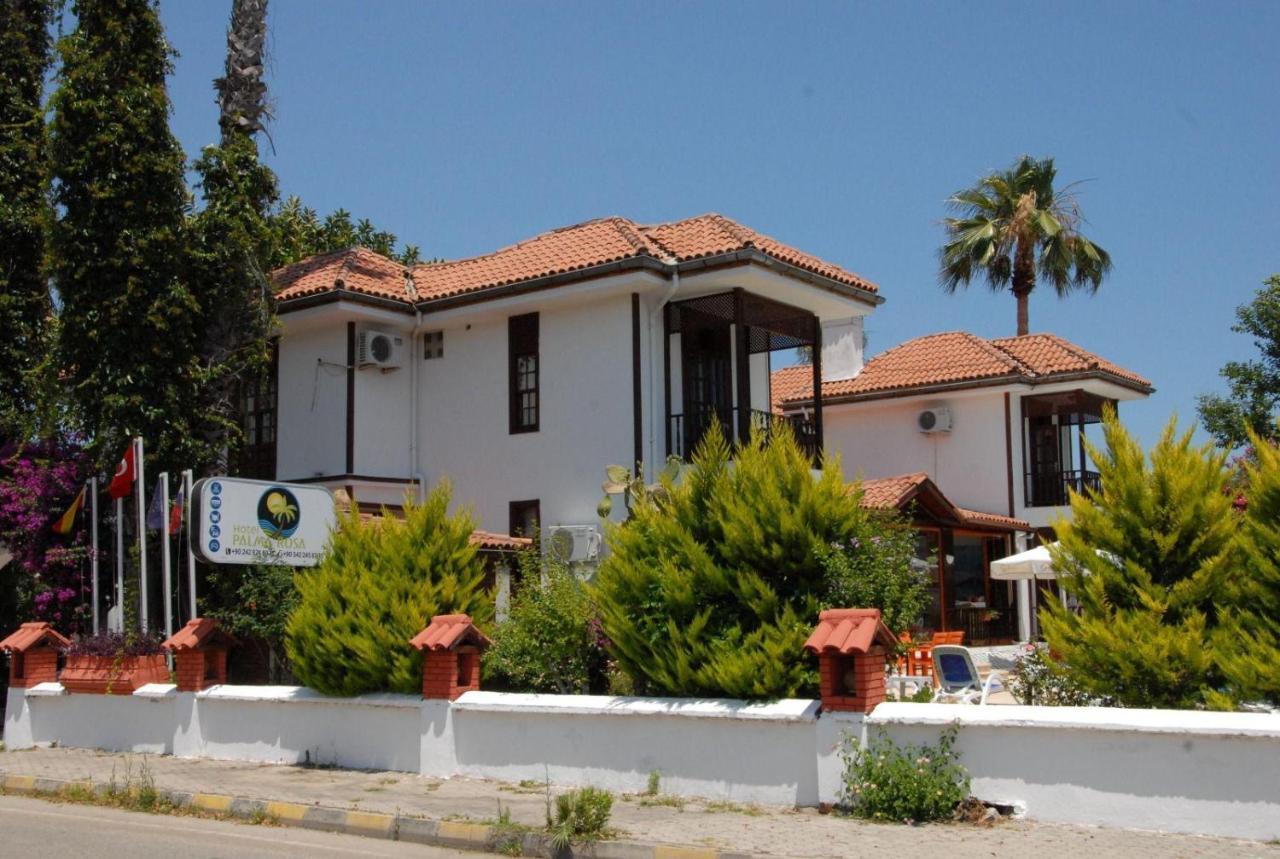 לינה וארוחת בוקר Palma Rosa 3*